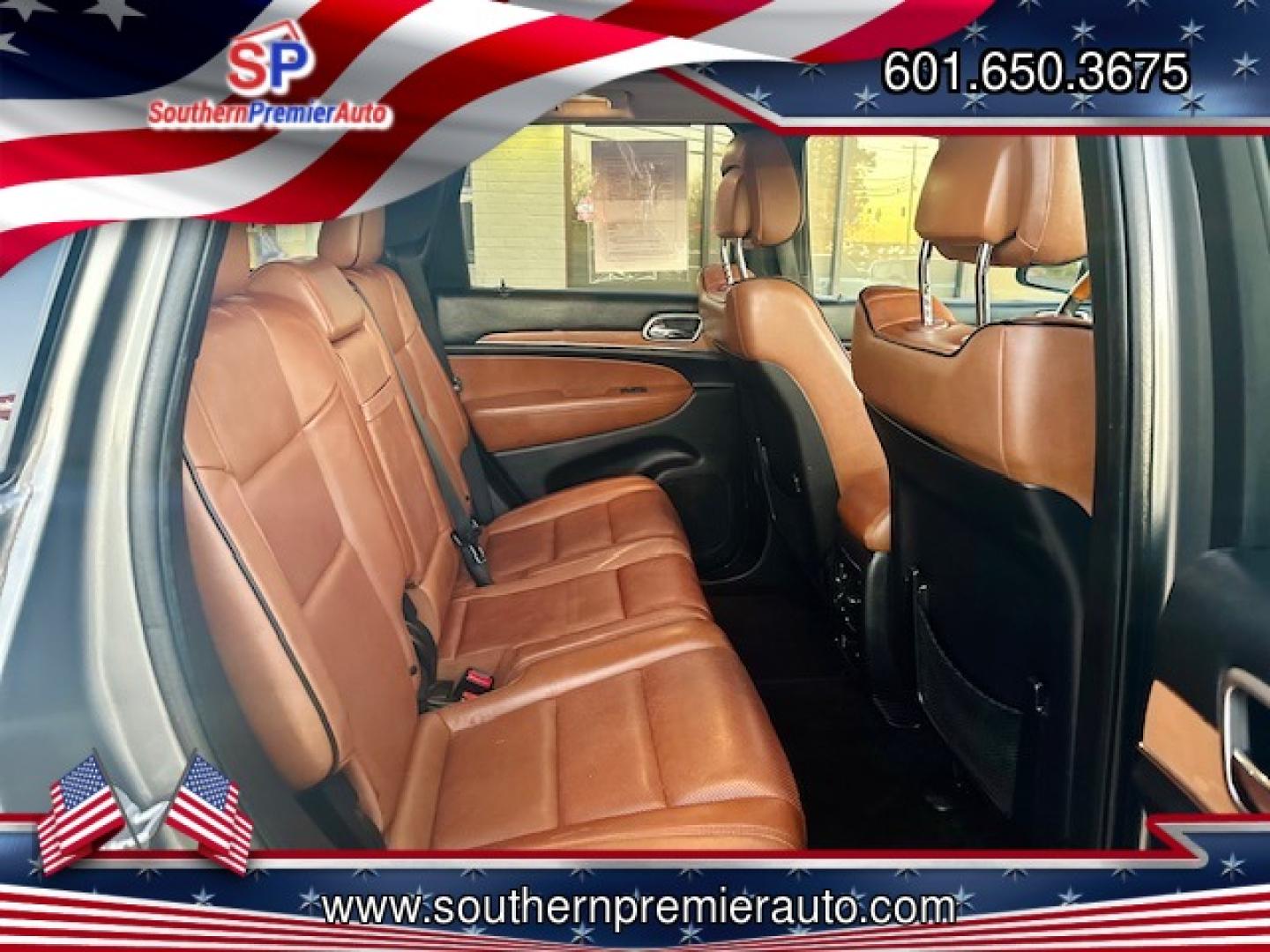 2011 GRAY JEEP GRAND CHEROKEE OVERL (1J4RR6GG5BC) , located at 922 W. Beacon St., Philadelphia, MS, 39350, (601) 650-3675, 32.770447, -89.127151 - Photo#14